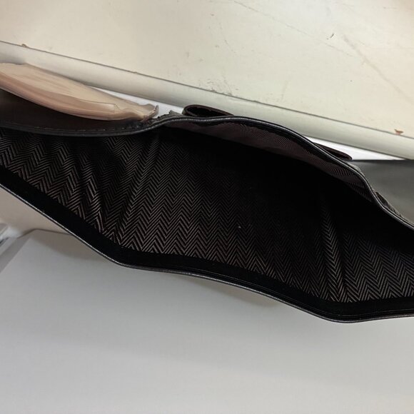 NEW Black Amity Cow Hide Tri-Fold Wallet. Never Used - Picture 4 of 4